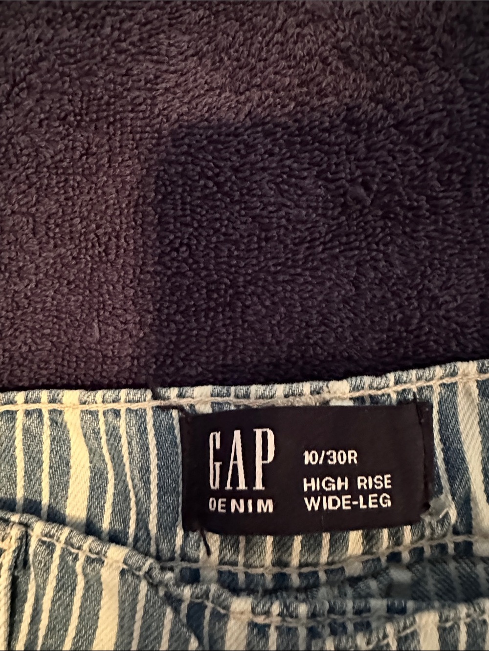 GAP Blue & White Vertical-Striped Wide-Leg Jeans - Picture 2 of 4